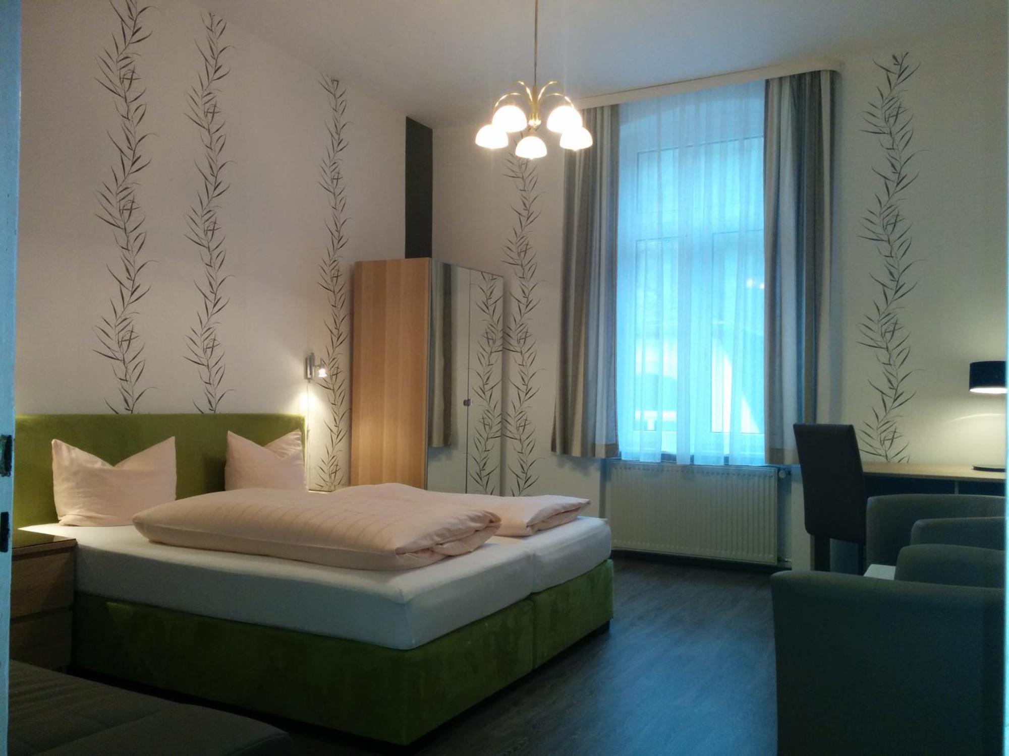 Kurhotel Quellenhof บัดแบร์ทริช ภายนอก รูปภาพ
