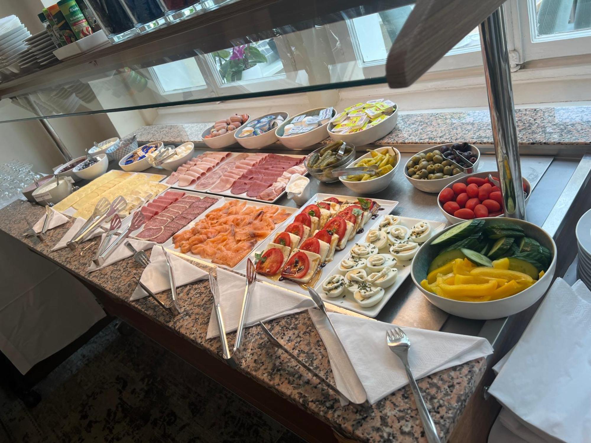Kurhotel Quellenhof บัดแบร์ทริช ภายนอก รูปภาพ