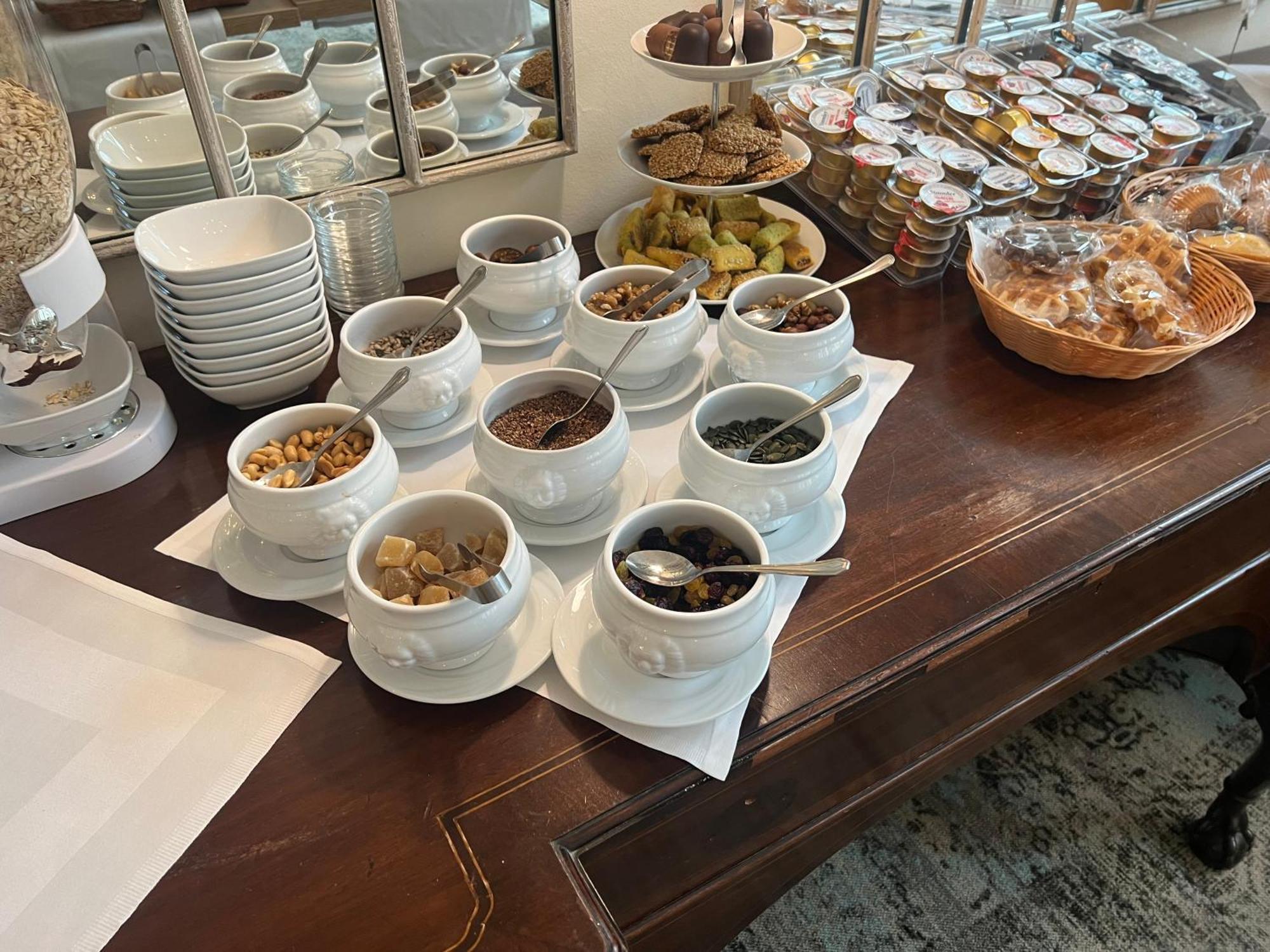 Kurhotel Quellenhof บัดแบร์ทริช ภายนอก รูปภาพ